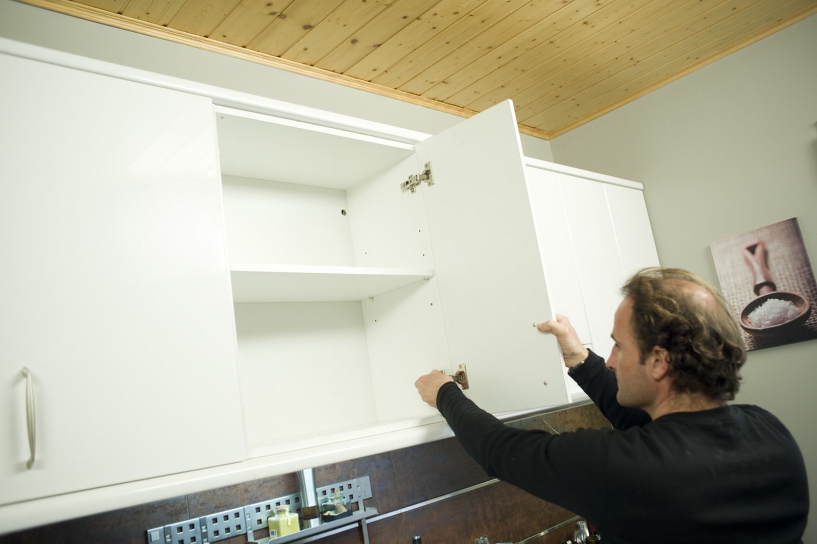 Colocar un escurreplatos paso 2 Colocar un escurreplatos paso 2