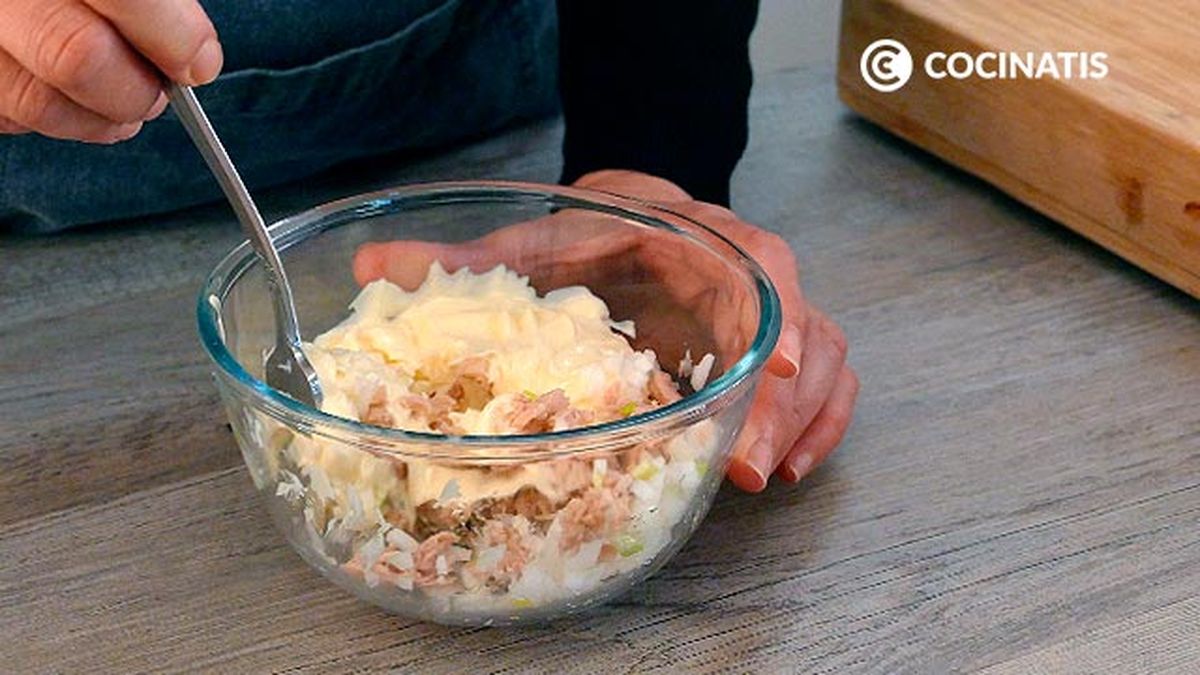 Receta de ensaladilla de atún y huevo duro  paso 3