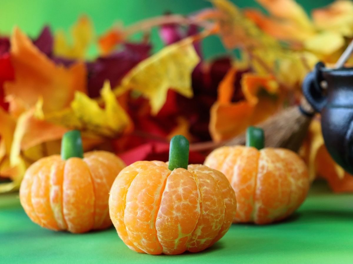 Una mandarina pelada puede recordar a una calabaza