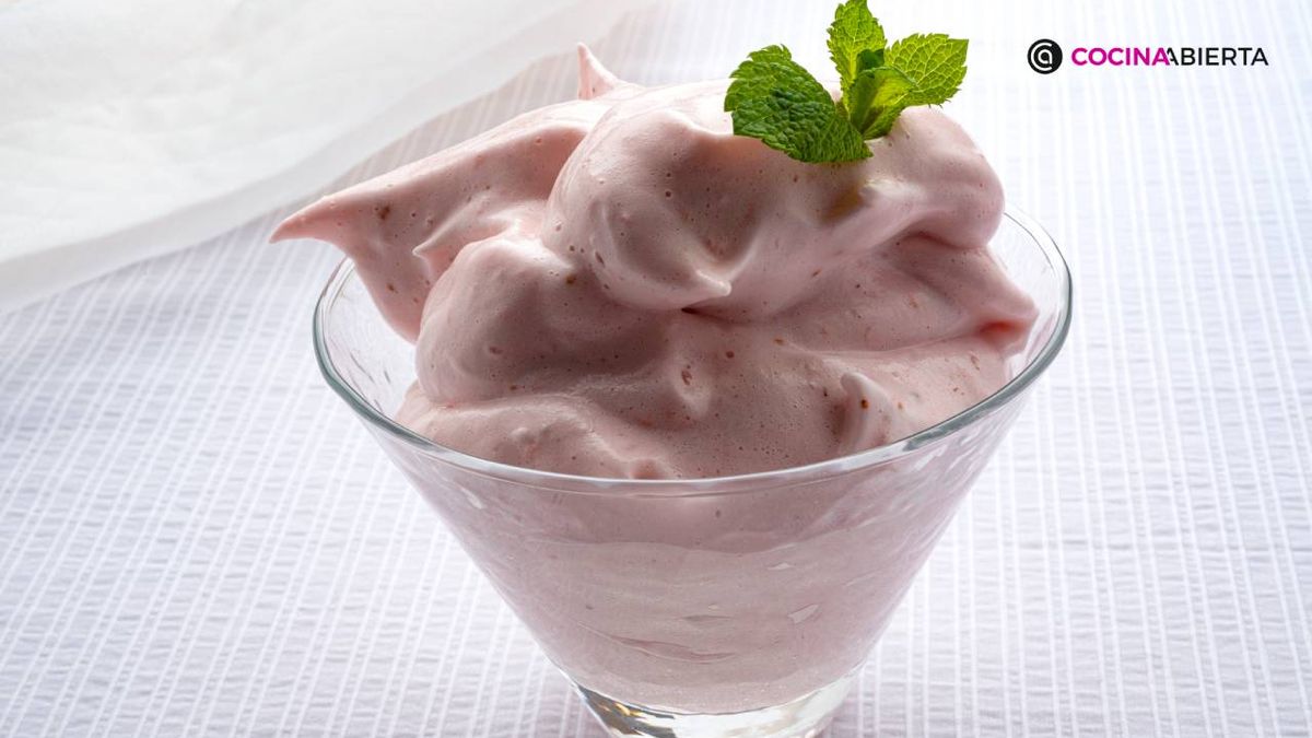 Merengue de fresa, la receta fácil de Karlos Arguiñano
