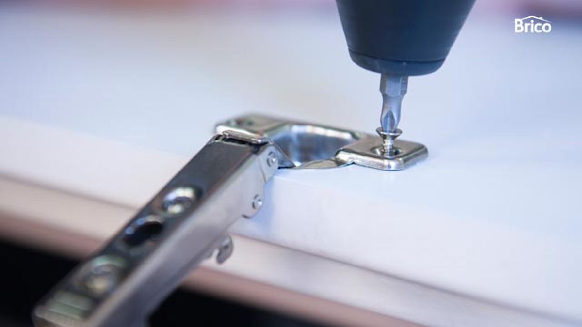 brico 0532 Sustituir puertas cocina paso 8