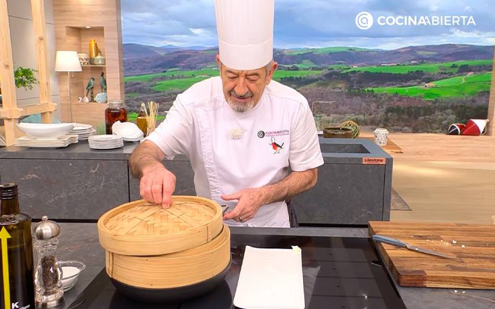 Cierra bien la tapa de la vaporera de bambú Cierra bien la tapa de la vaporera de bambú