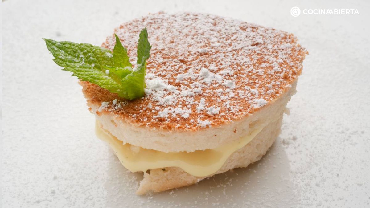 Bizcocho de almendra con claras de huevo y harina de almendras