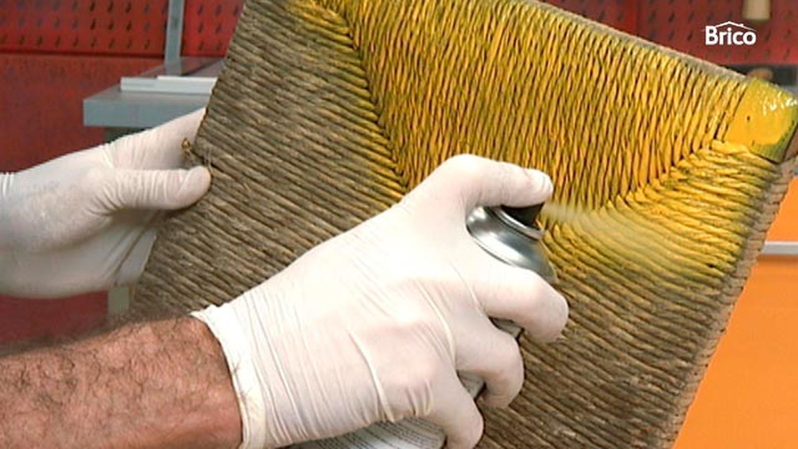 Cómo reparar una silla de madera Paso 10 Cómo reparar una silla de madera Paso 10