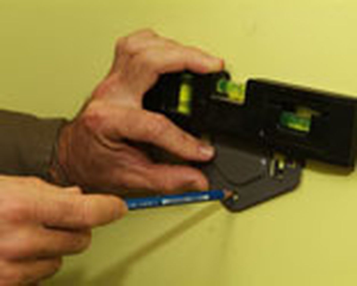 briconsejo2_0439 soporte tv pantalla plana paso 1