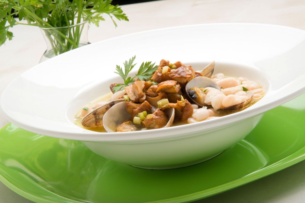 5451 1 Judías del Ganxet con setas y almejas (936) xl