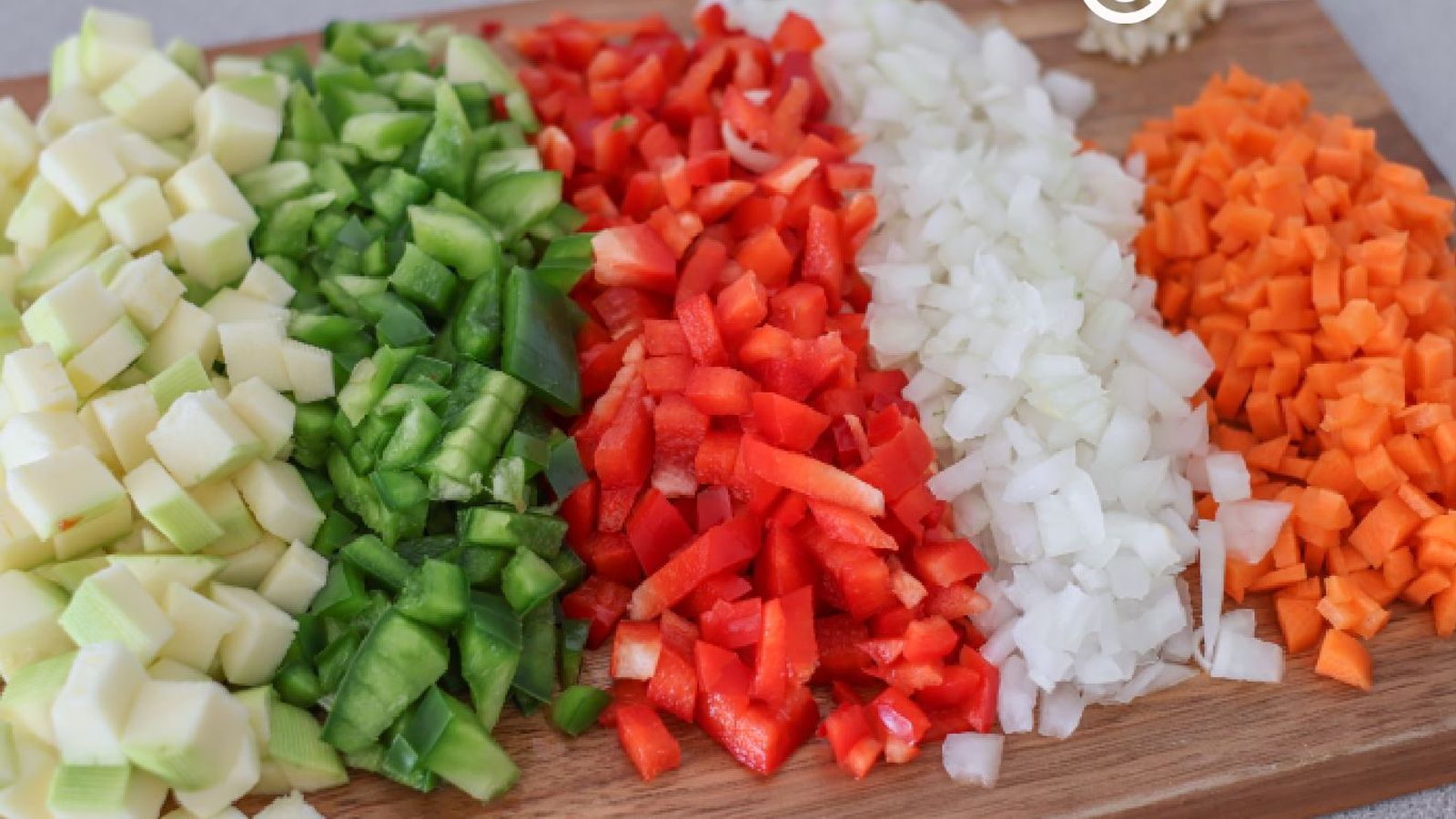 Verduras picadas para arroz caldoso