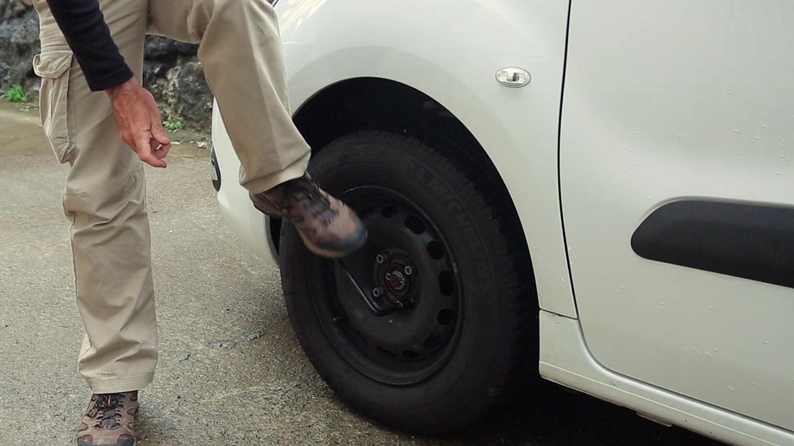 Cómo utilizar un caballete con cremallera paso 1 Cómo utilizar un caballete con cremallera paso 1