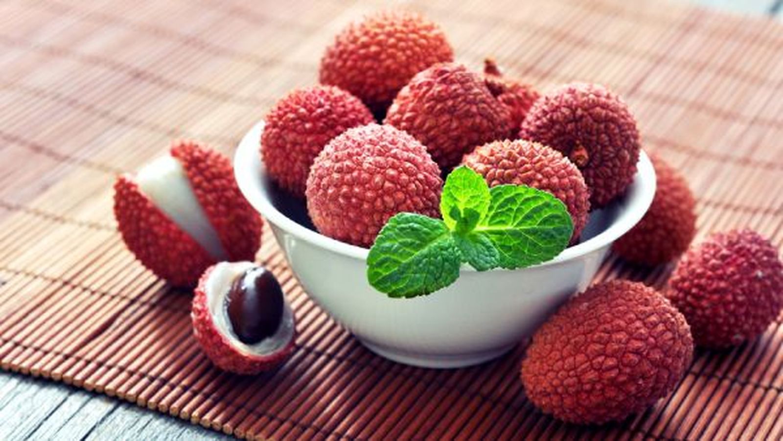Frutas exóticas- litchis o lichis Frutas exóticas- litchis o lichis