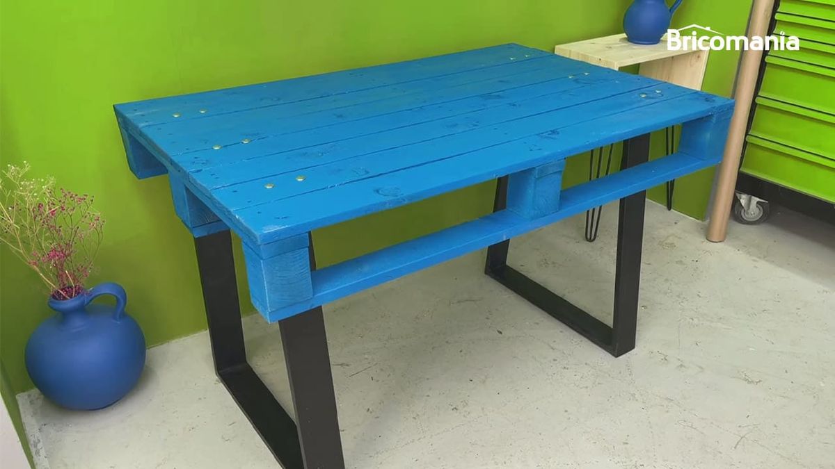 Bricomania 18 mesa alta con palets principal