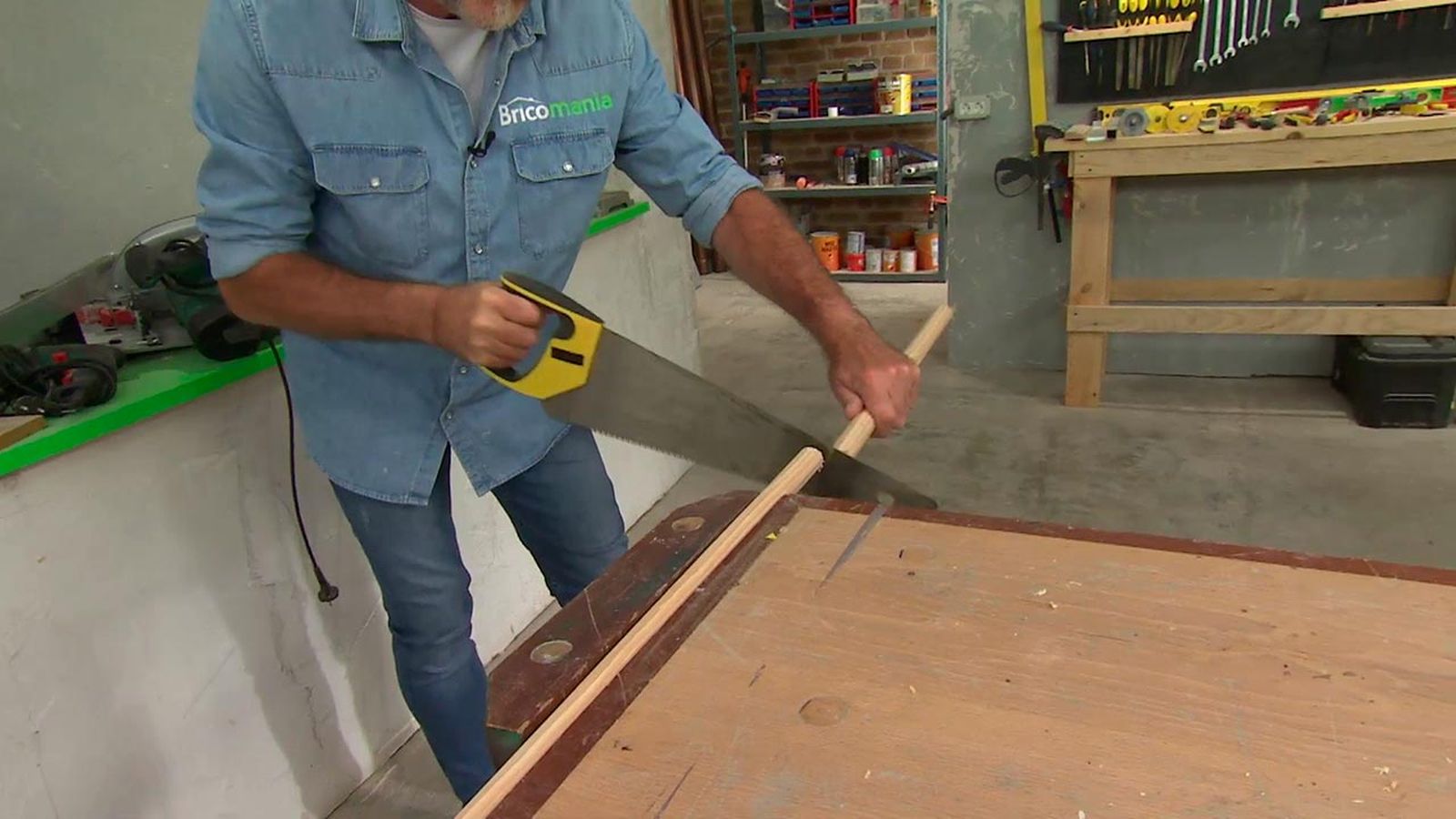 Como hacer una mesa con una bobina paso 2 Como hacer una mesa con una bobina paso 2