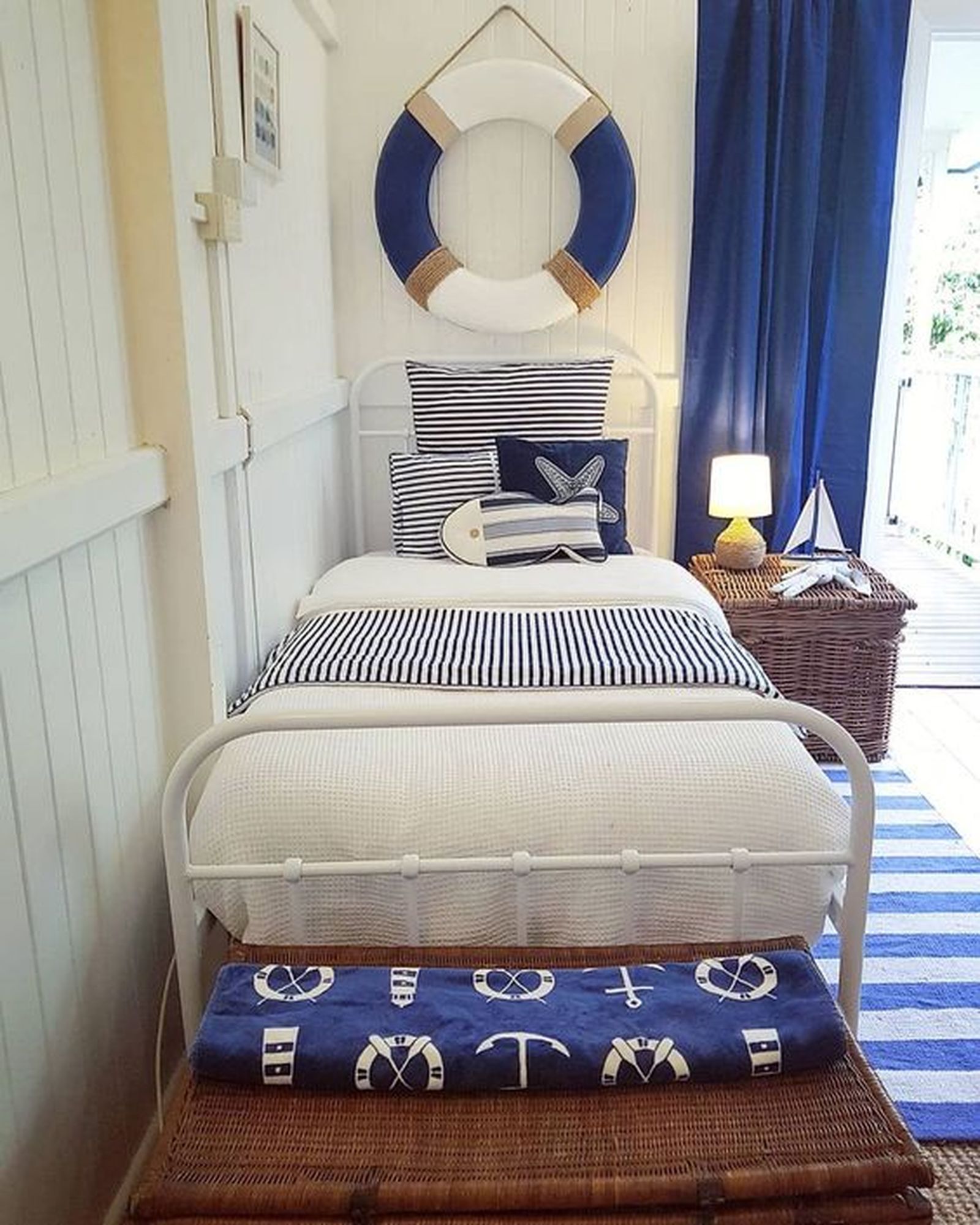 dormitorio marinero salvavidas 2