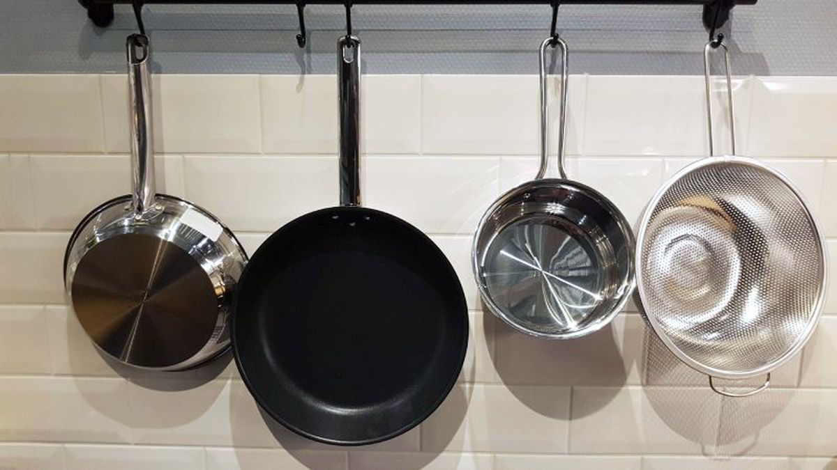 Sartenes de diferentes tipos y materiales