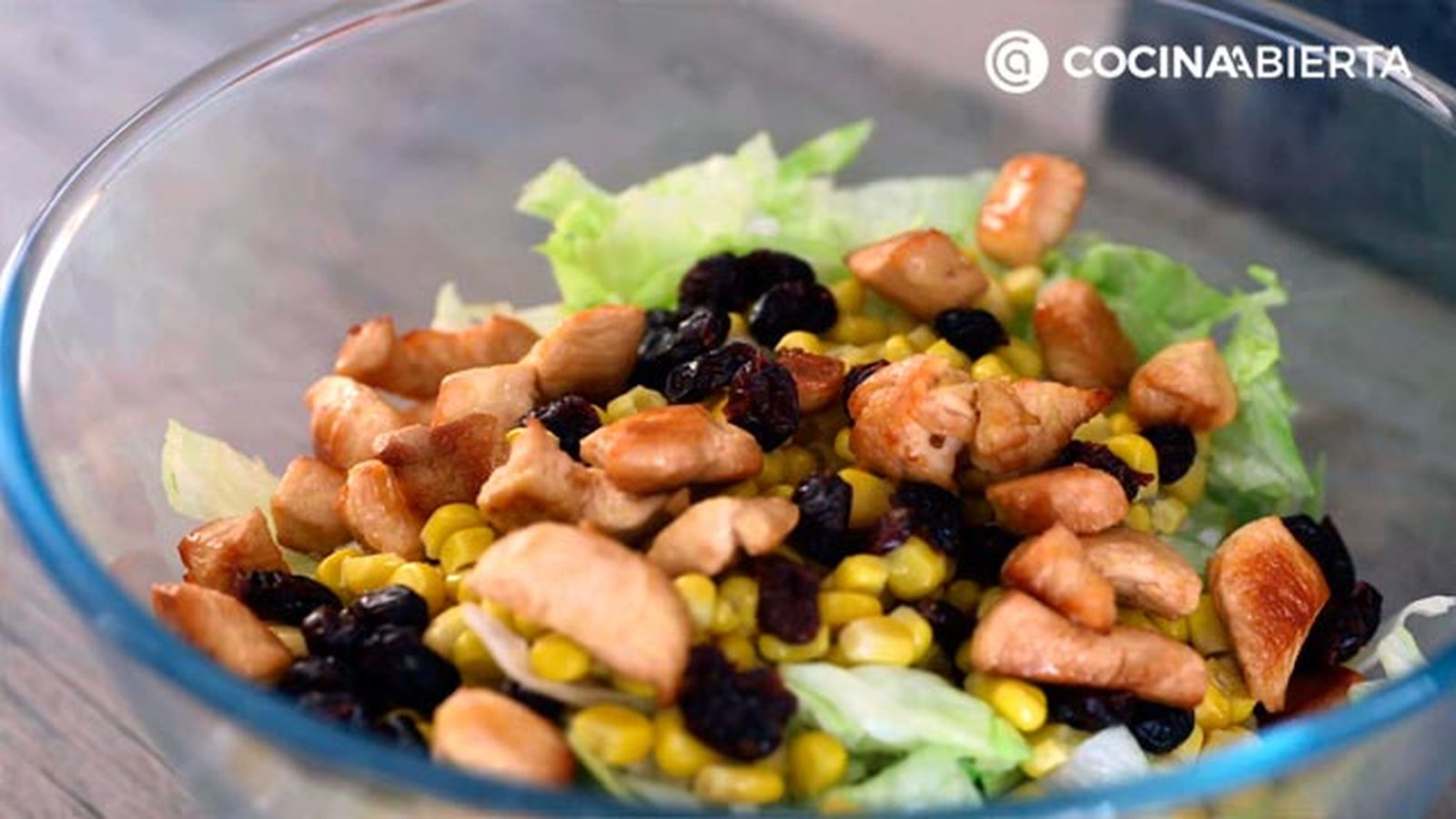 CTIS0877 receta ensalada de pollo con salsa de mayonesa de aguacate paso 4 ca CTIS0877 receta ensalada de pollo con salsa de mayonesa de aguacate paso 4 ca