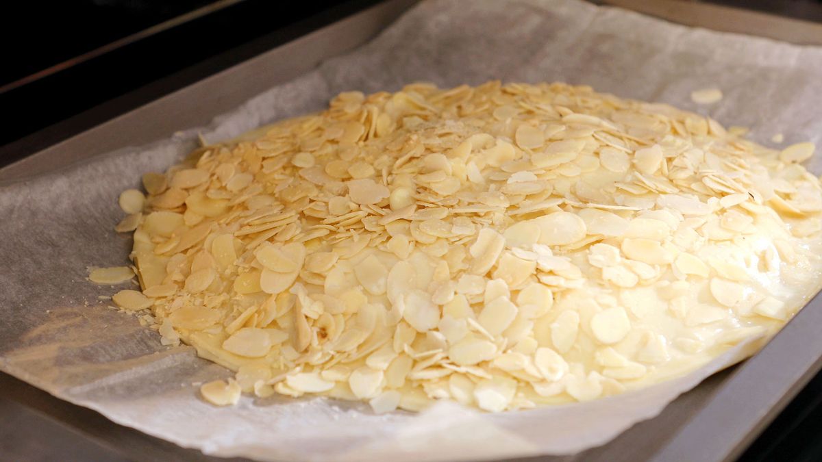 Pantxineta, tarta tradicional vasca   Paso 4