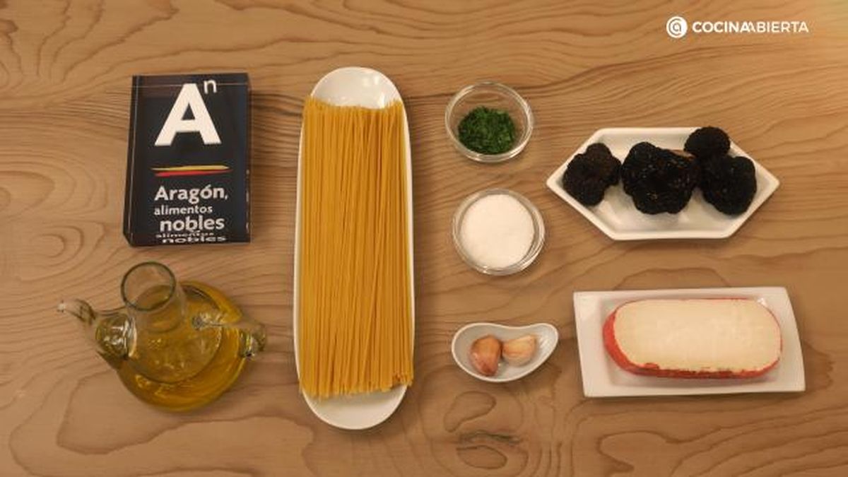 Espaguetis queso trufa ingredientes