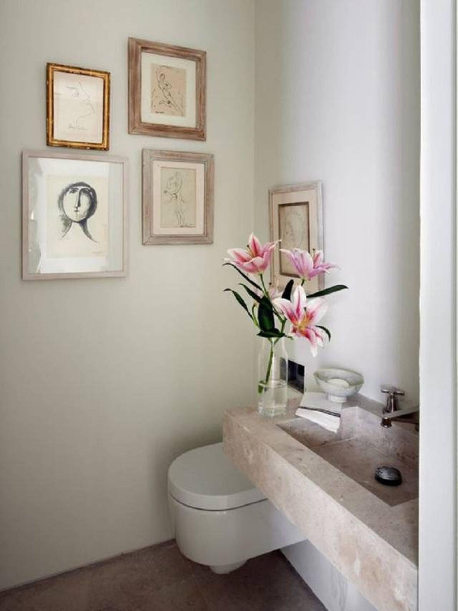 Baño pequeño con encanto 9