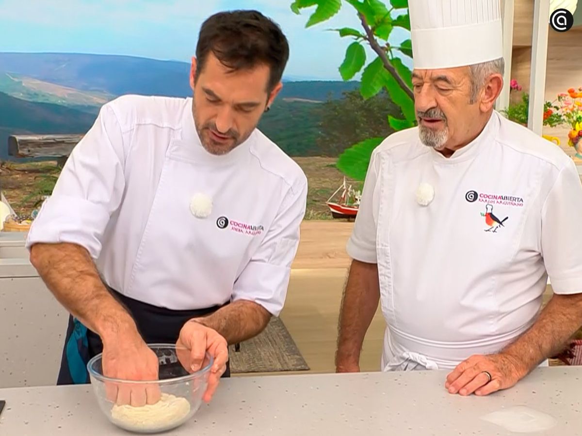 Incorpora el prefermento al resto de ingredientes y deja reposar