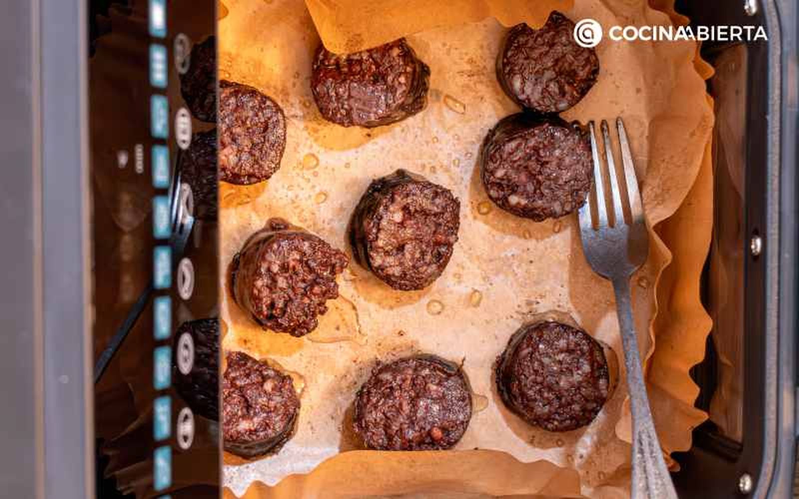 Cocina la morcilla en la freidora de aire Cocina la morcilla en la freidora de aire