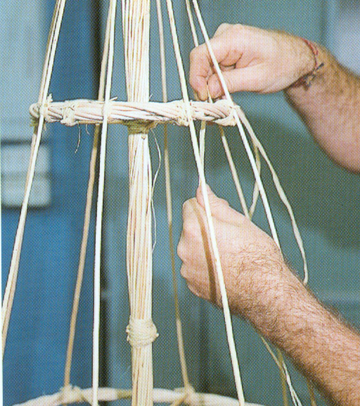 Árbol de Navidad de mimbre paso 7