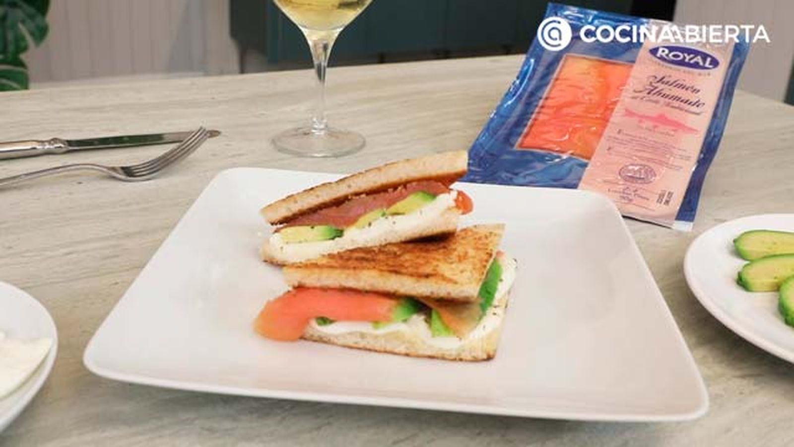 sandwich salmon p7 sandwich salmon p7