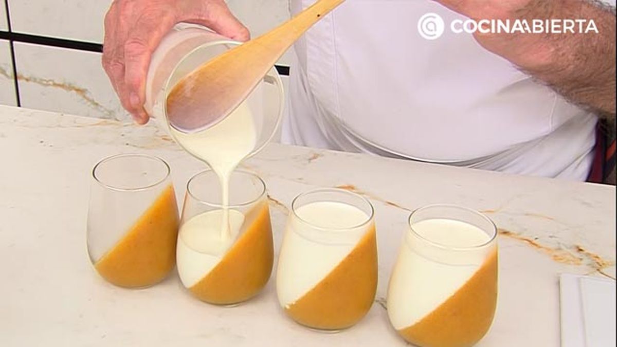 panna cotta de albaricoque receta facil karlos arguinano karl67730321 paso5
