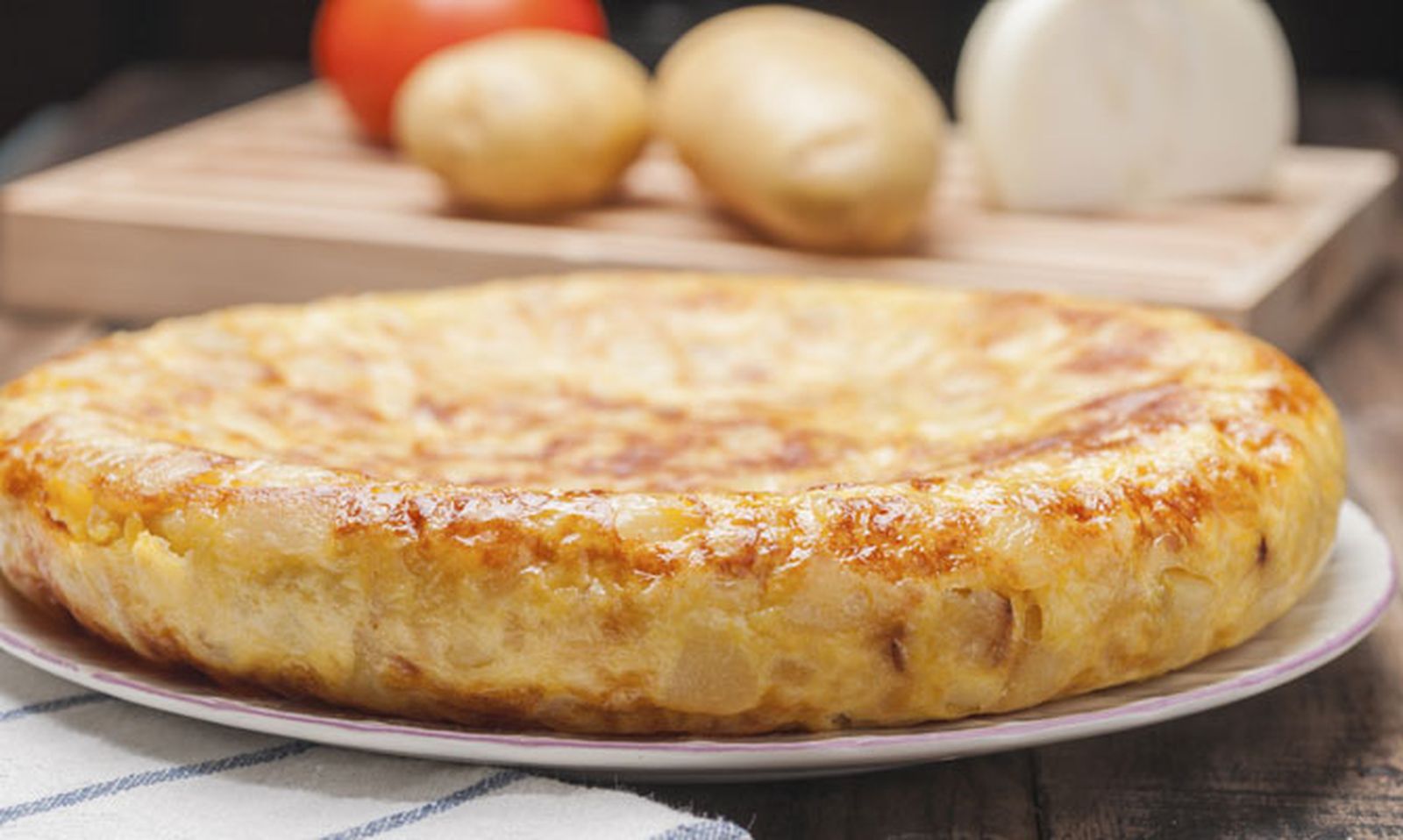Tortilla de patatas, el plato más típico de la gastronomía española