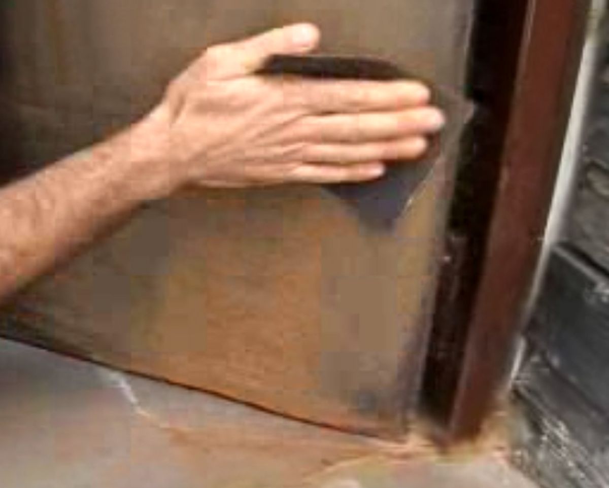 Paso a paso de reparar una puerta de hierro oxidado 1