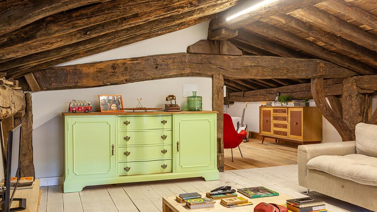 deco777 decoramos un salon amplio y acogedor en un atico paso 5