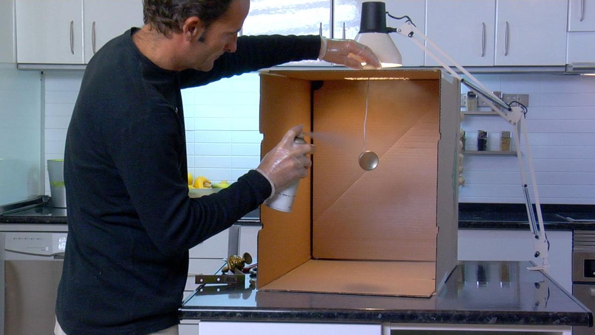 Pintar con spray en casa