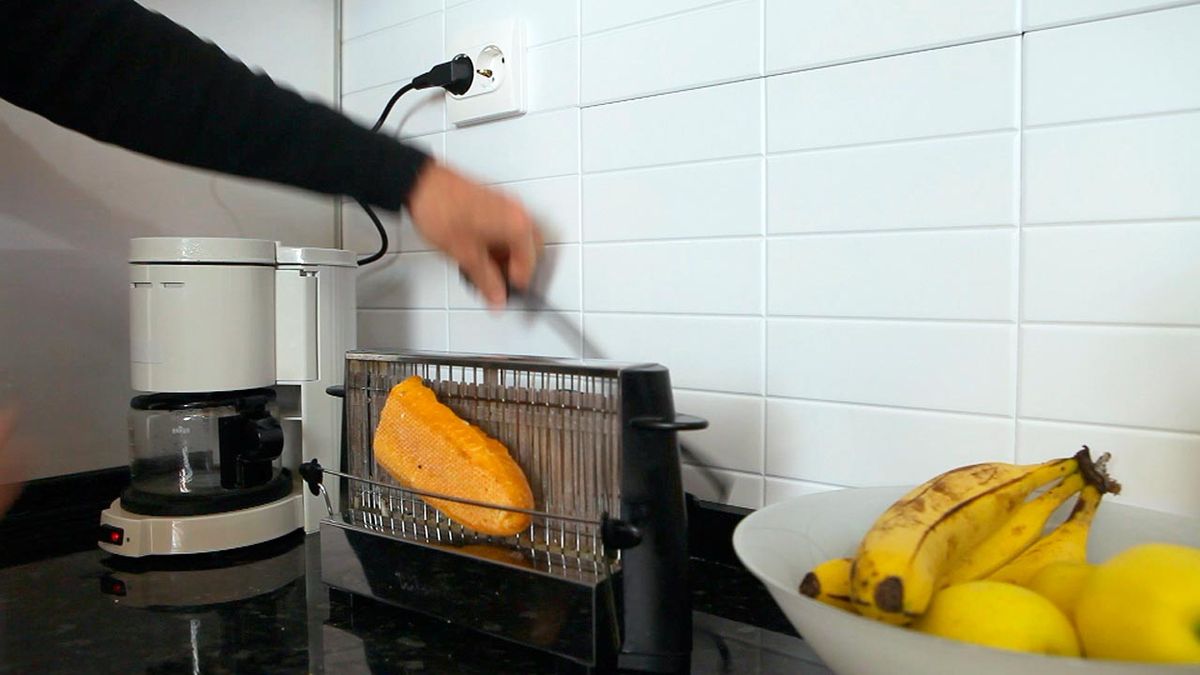 Colocar una base de enchufe doble paso 10