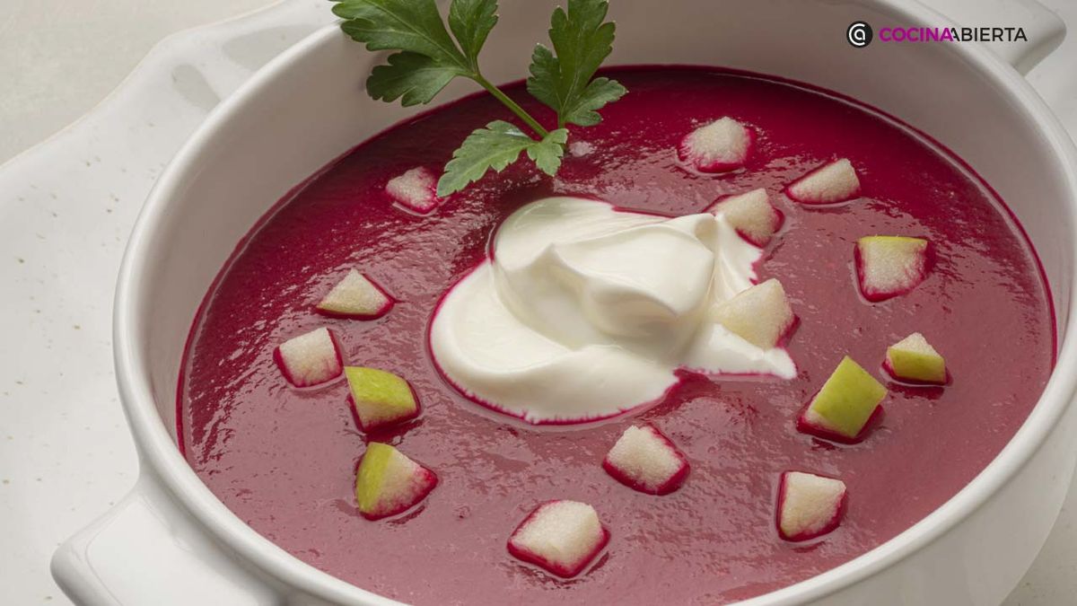 Crema de remolacha con manzana por Karlos Arguiñano, un plato sencillo y saludable