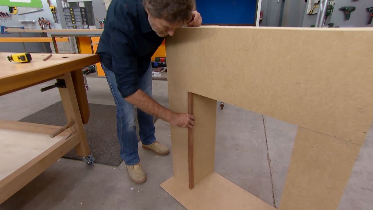 Cómo hacer una chimenea decorativa paso 6