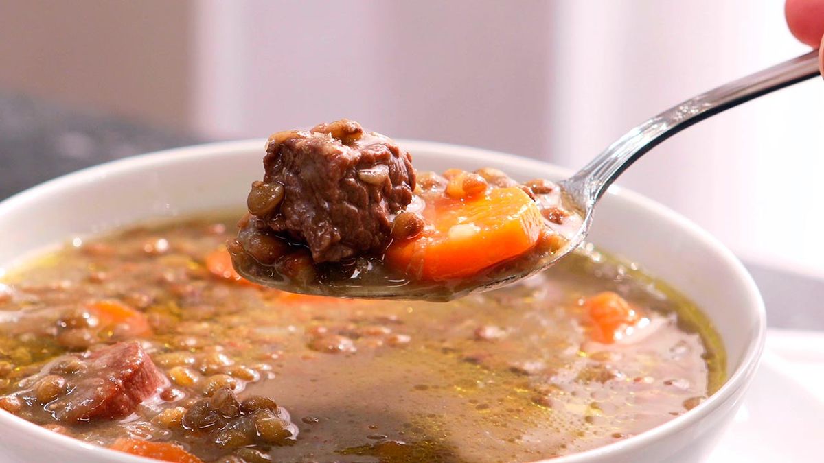 Platos de cuchara de toda la vida  lentejas estofadas