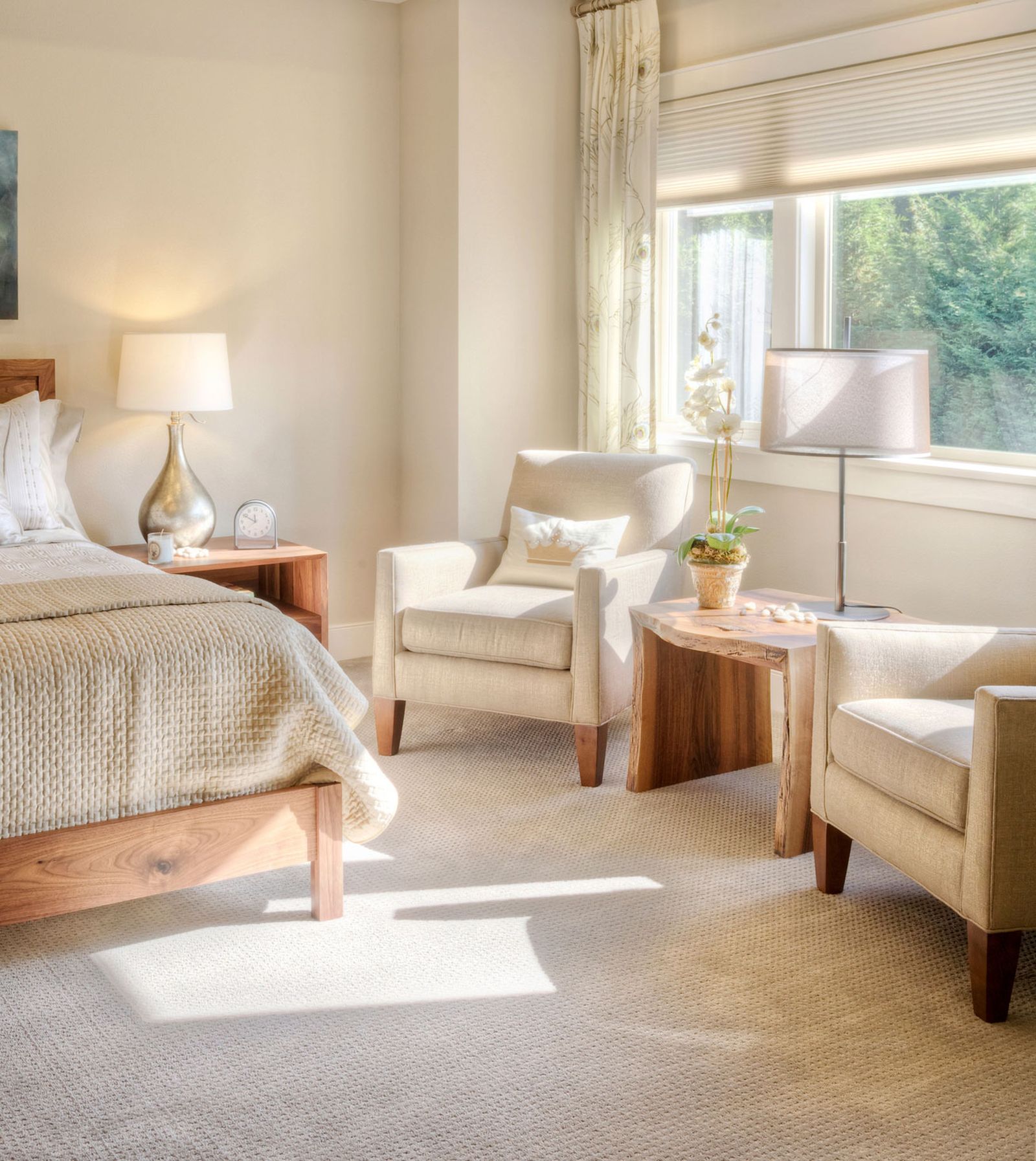 Cómo hacer que el dormitorio parezca más grande muebles 3 Cómo hacer que el dormitorio parezca más grande muebles 3