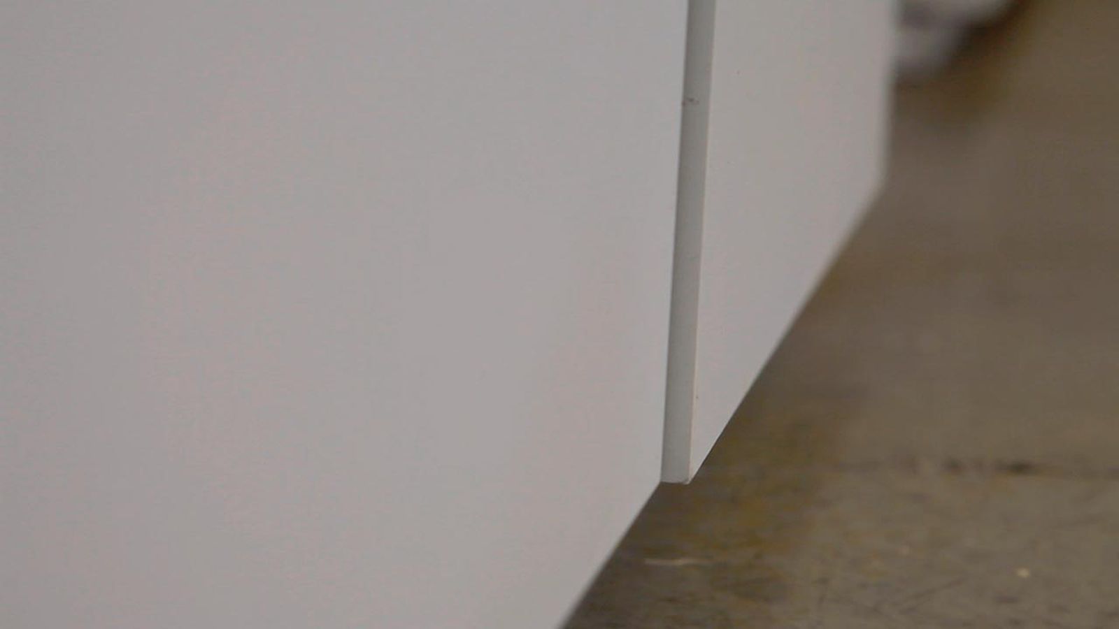 Frenos para puertas de armario paso 7 Frenos para puertas de armario paso 7