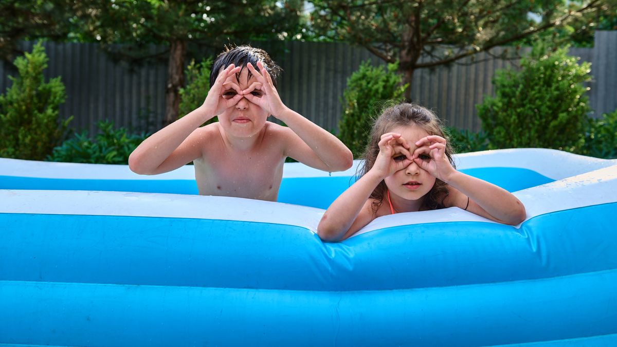 La piscina debería limpiarse cada una o dos semanas