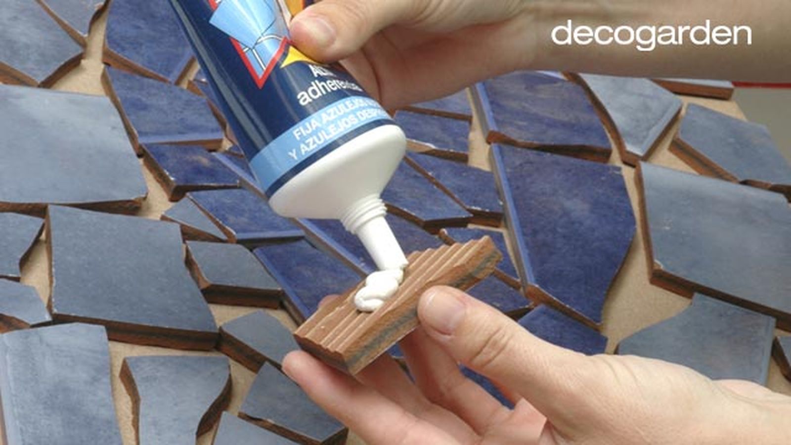 Cómo hacer un mosaico de azulejos paso 2 Cómo hacer un mosaico de azulejos paso 2