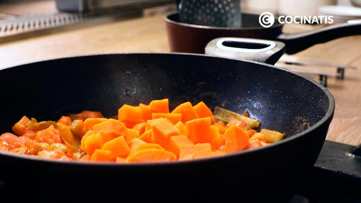 Receta de arroz con habas o habichuelas con boniato y ajos tiernos  paso 5