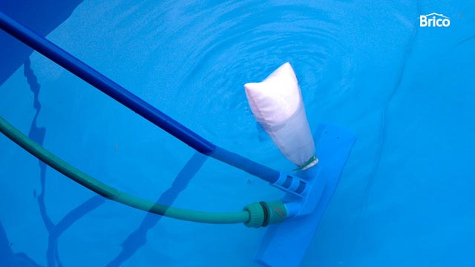 Mantenimiento de piscina infantil paso 6 Mantenimiento de piscina infantil paso 6