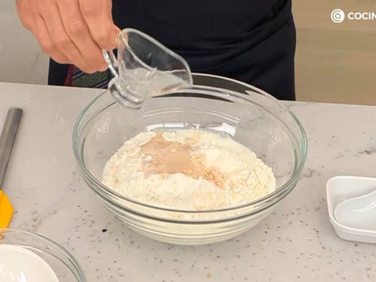 Mezcla los ingredientes y deja reposar