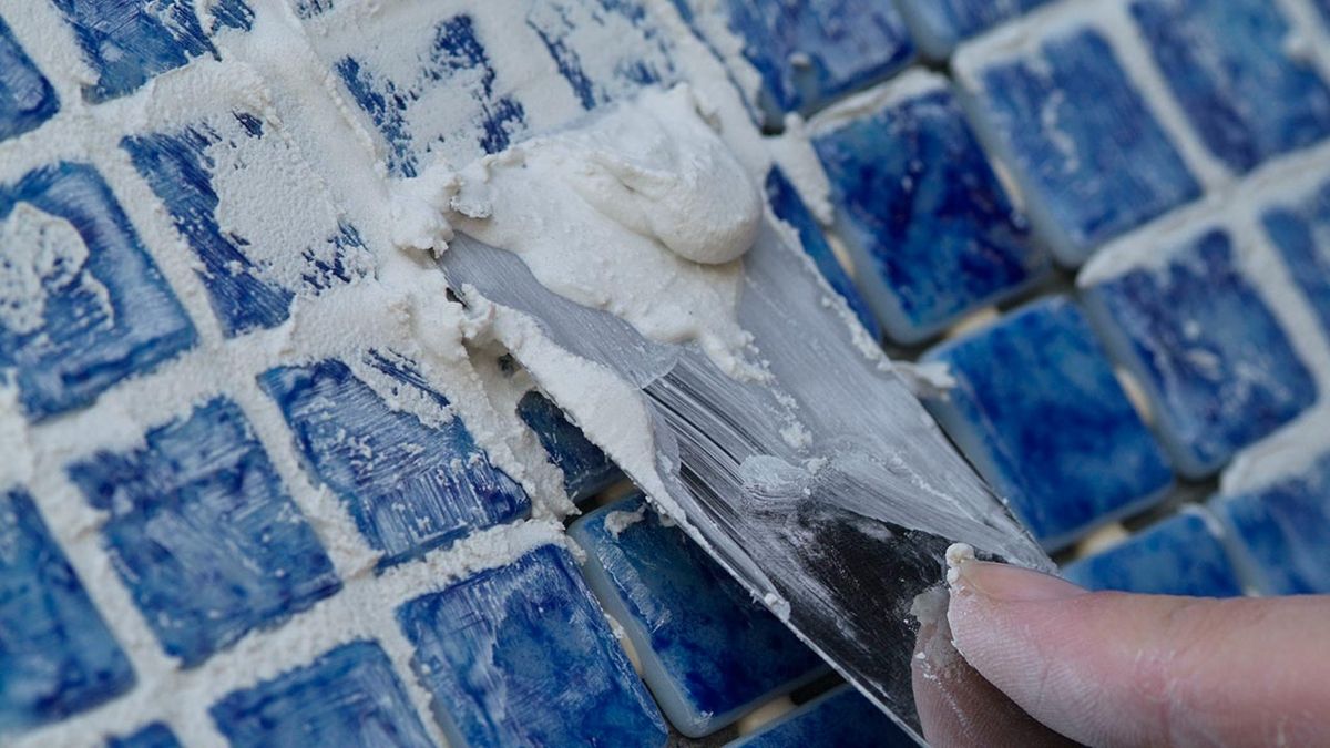 Reparación de grieta en piscina de gresite paso 9