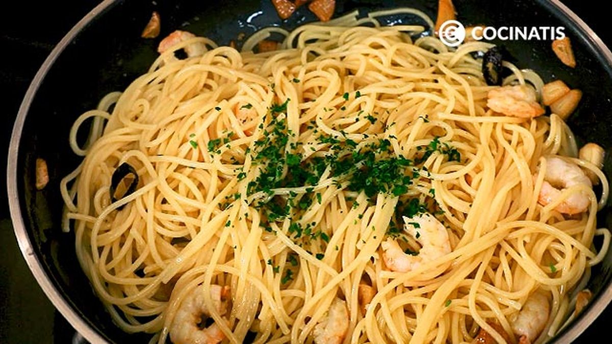 Receta de espaguetis con gambas al ajillo  paso 4