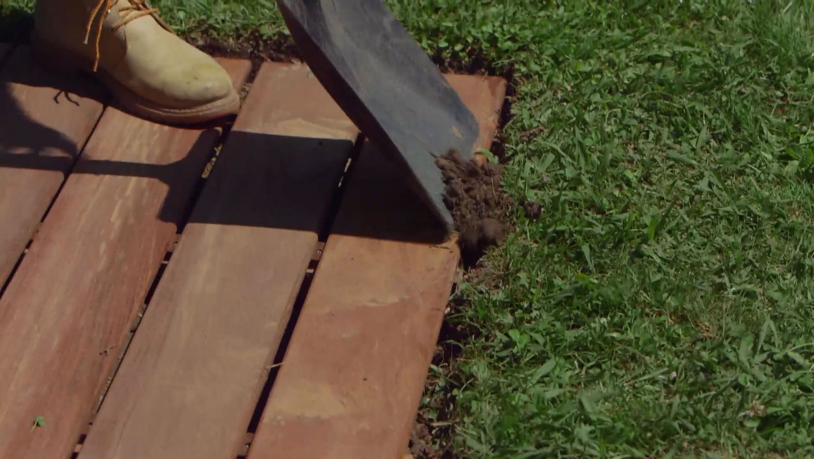 Cómo hacer una solera de exterior de madera paso 7 Cómo hacer una solera de exterior de madera paso 7