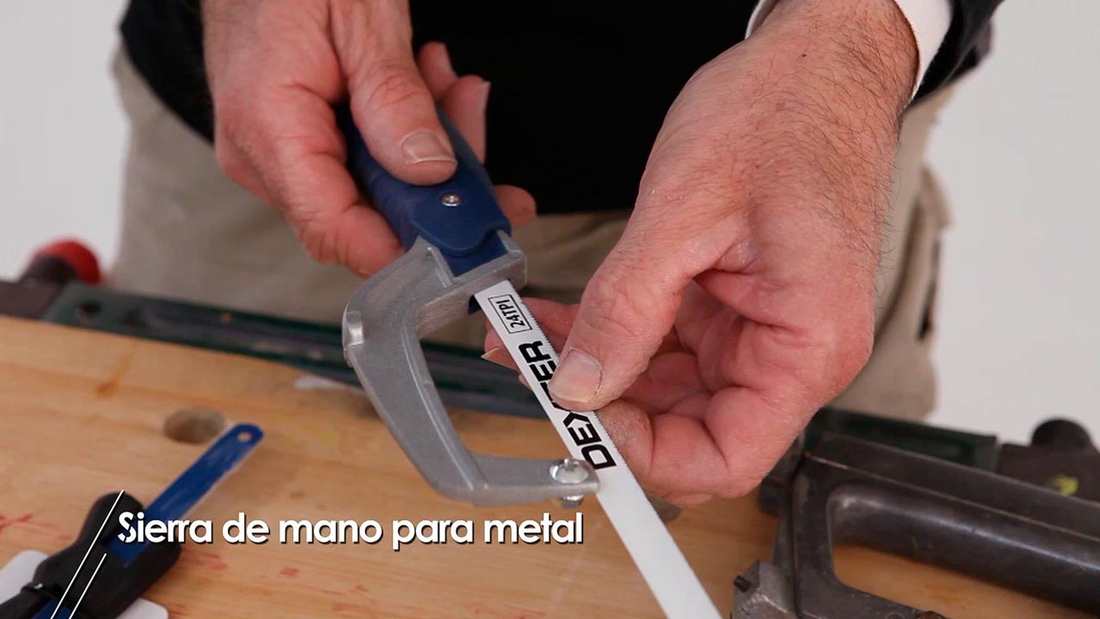 Sierra de mano para metal paso 1