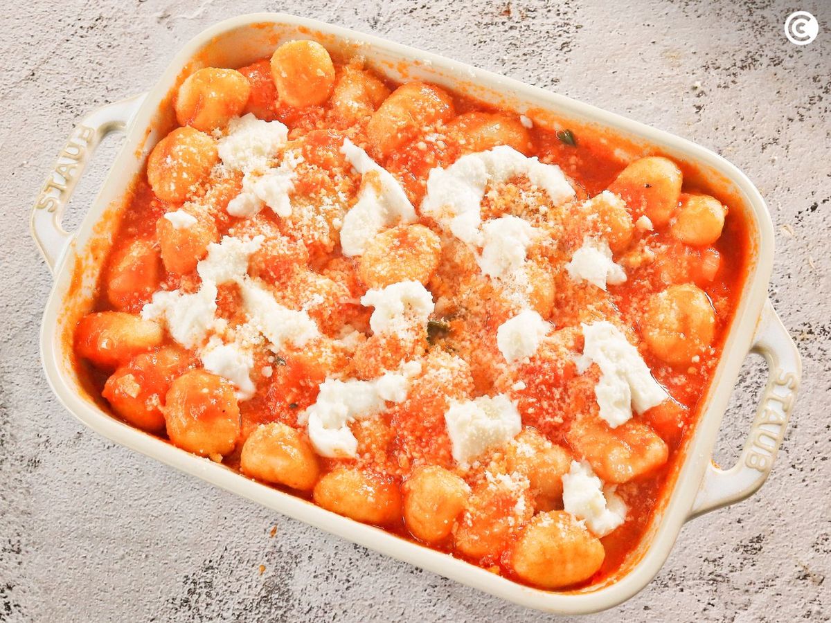 Gratinar los gnocchi alla sorrentina