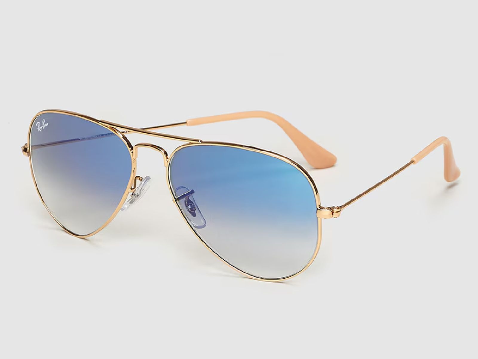 Modelo ORB3025 con cristales azules de Ray-Ban Modelo ORB3025 con cristales azules de Ray-Ban