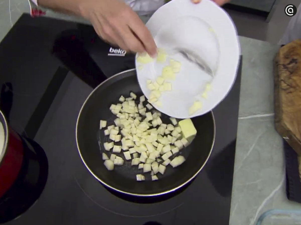 Carameliza la pera