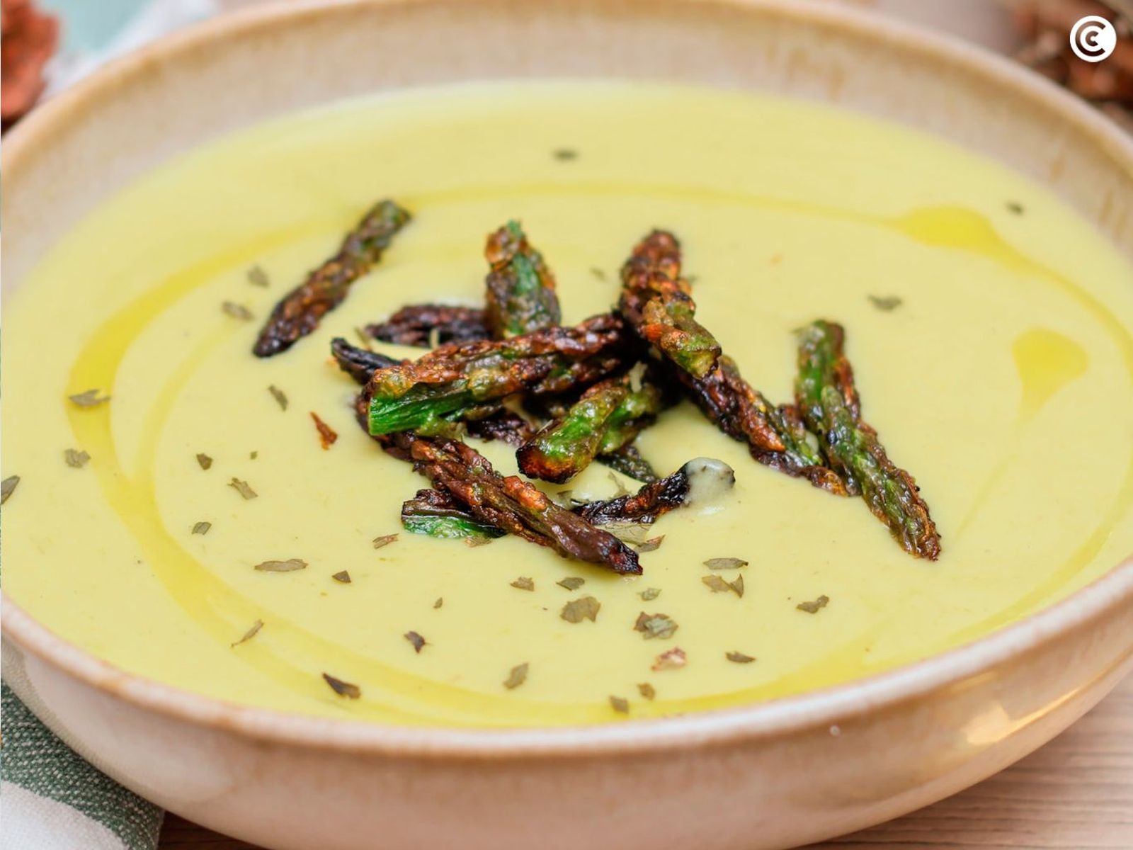 Crema de espárragos verdes