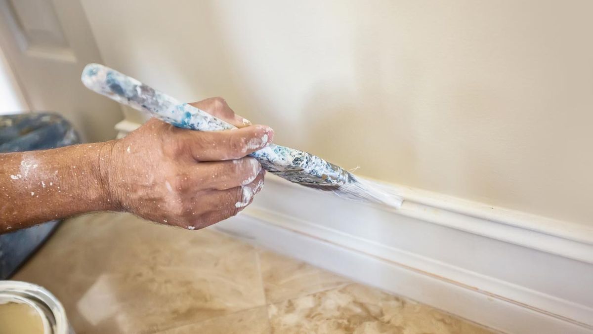 que es mejor rodillo o brocha pintar rodapie